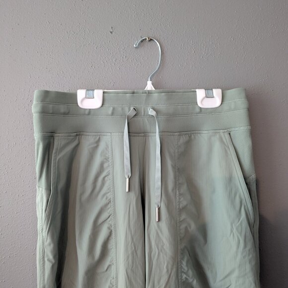 NWOT Lululemon Dance Studio Mid-Rise Jogger *Full Length - Picture 4 of 5